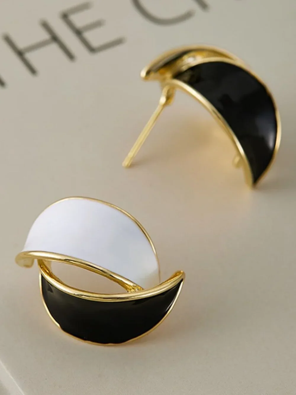 Black And White Casual Women's Color Block Stud Earrings